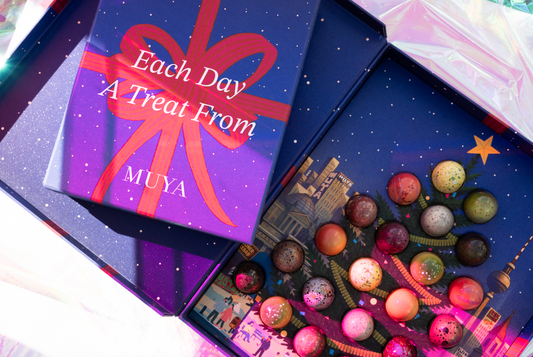 Muya Adventskalender Vegan - Each Day a Treat from Muya 24 Pralinen